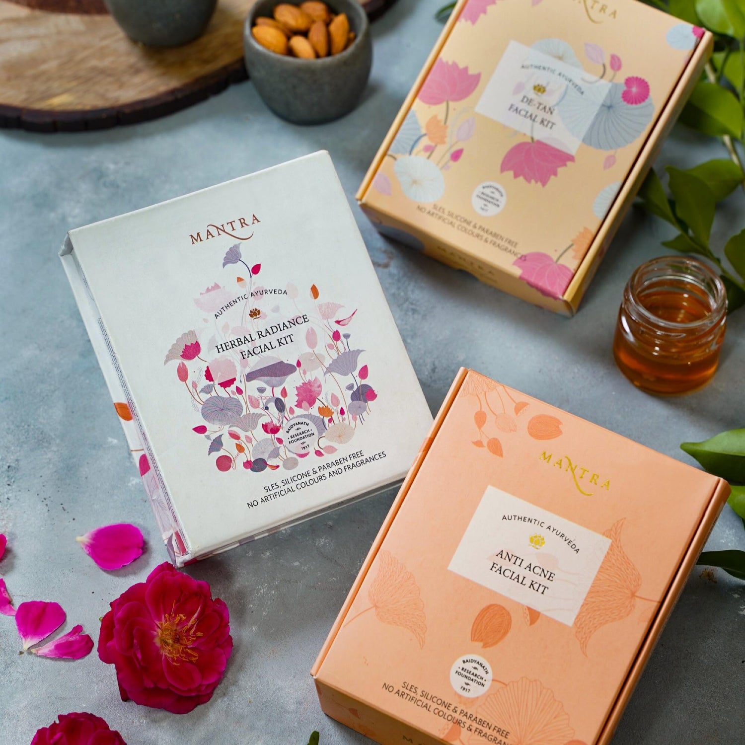 Mantra Herbal Radiance Facial Kit