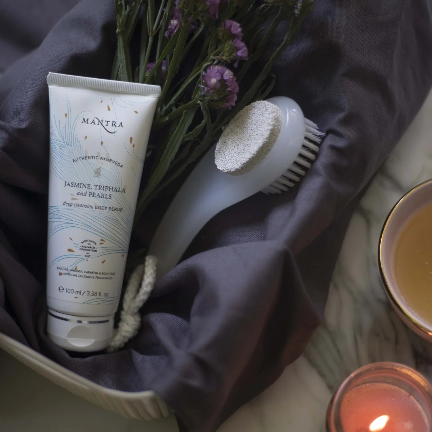 Mantra Jasmine Triphala And Pearls Deep Cleansing Body Scrub